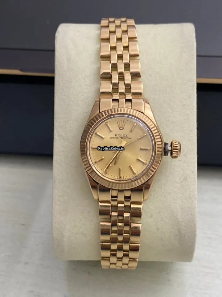 Trustworthy Replica Rolex Oyster Perpetual 26 6719 Caliber 2030 Automatic Movement 24x27mm Yellow Gold Case Womens Watch - Image 12