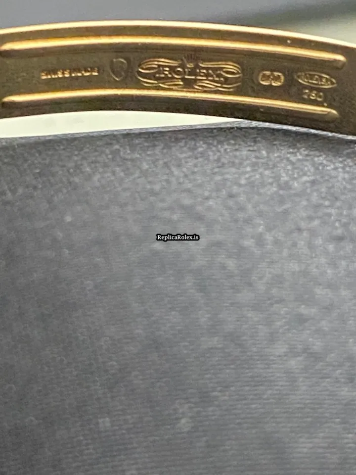 Trustworthy Replica Rolex Oyster Perpetual 26 6719 Caliber 2030 Automatic Movement 24x27mm Yellow Gold Case Womens Watch - Image 4