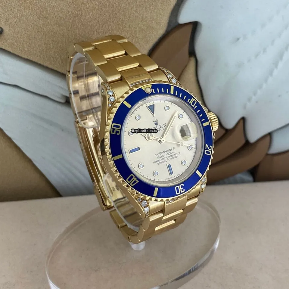 Affordable Knockoff Rolex Submariner Date 16618 Automatic Movement 40mm Yellow Gold Case Watch - Image 3