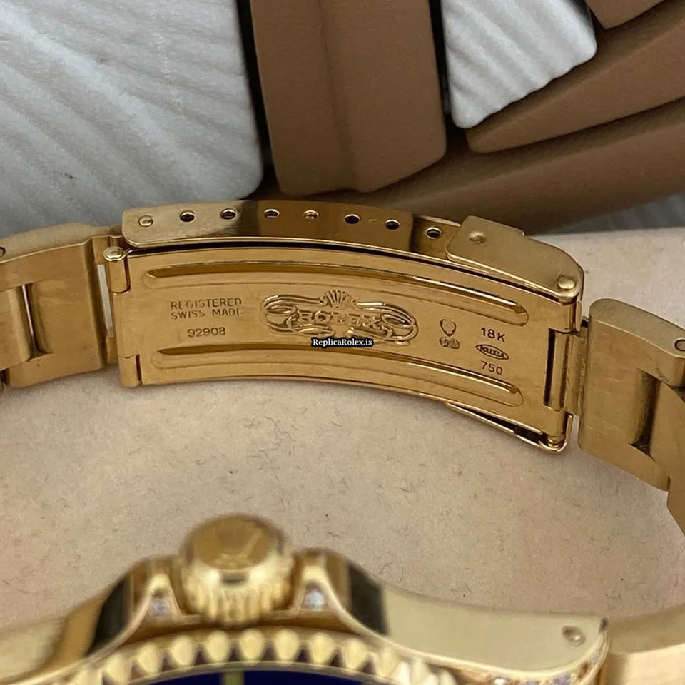 Affordable Knockoff Rolex Submariner Date 16618 Automatic Movement 40mm Yellow Gold Case Watch - Image 6