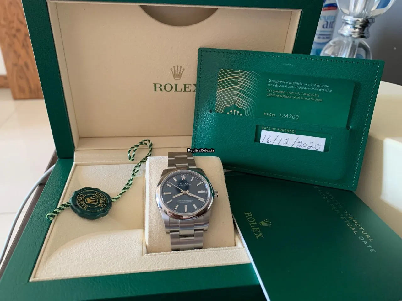 Unique Replica Rolex Oyster Perpetual 31 124200 Caliber 2232 Automatic Movement 31mm Steel Case Mens/unisex Watch