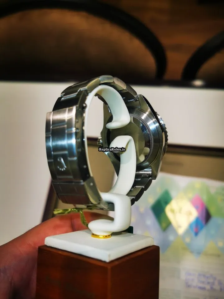 Best Fake Rolex Submariner Date 16610lv Caliber 3135 Automatic Movement 40mm Steel Case Mens/unisex Watch - Image 4