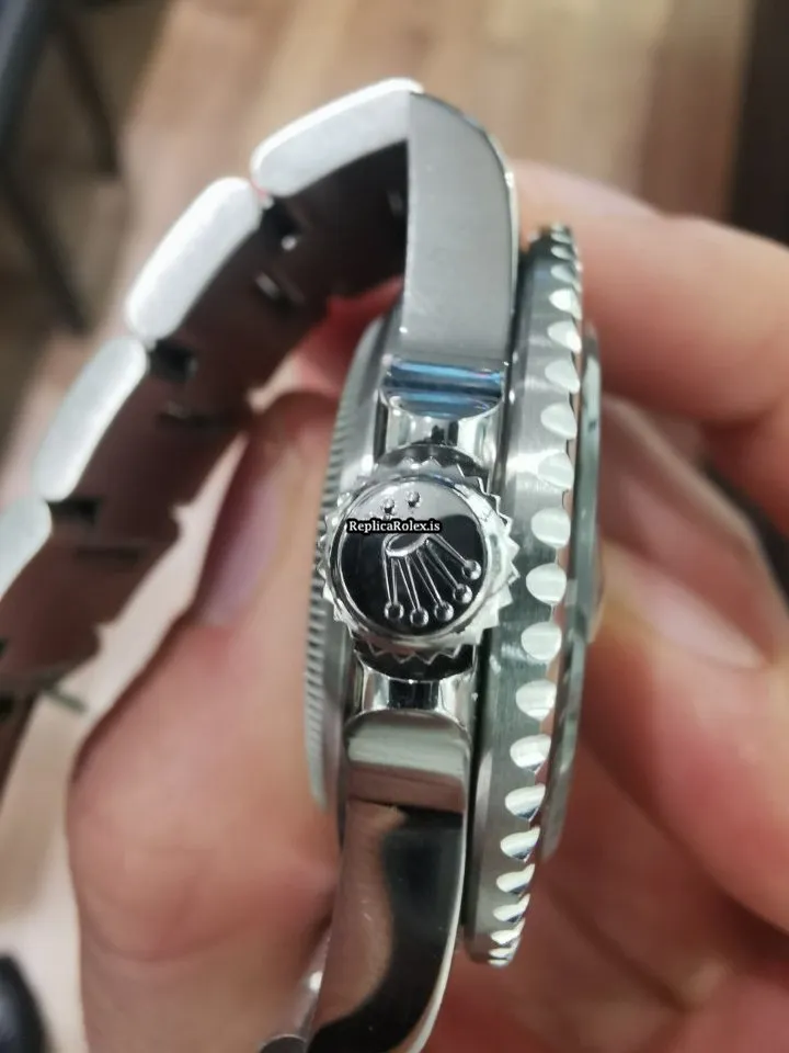 Best Fake Rolex Submariner Date 16610lv Caliber 3135 Automatic Movement 40mm Steel Case Mens/unisex Watch - Image 7