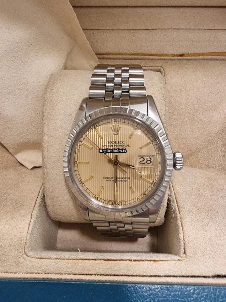 1:1 Replica Rolex Datejust 16220 Caliber 3135 Automatic Movement 36mm Steel Case Mens/unisex Watch