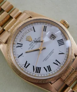 High-end Fake Rolex Day-date 1811 Caliber 1556 Automatic Movement 36x44mm Yellow Gold Case Mens/unisex Watch