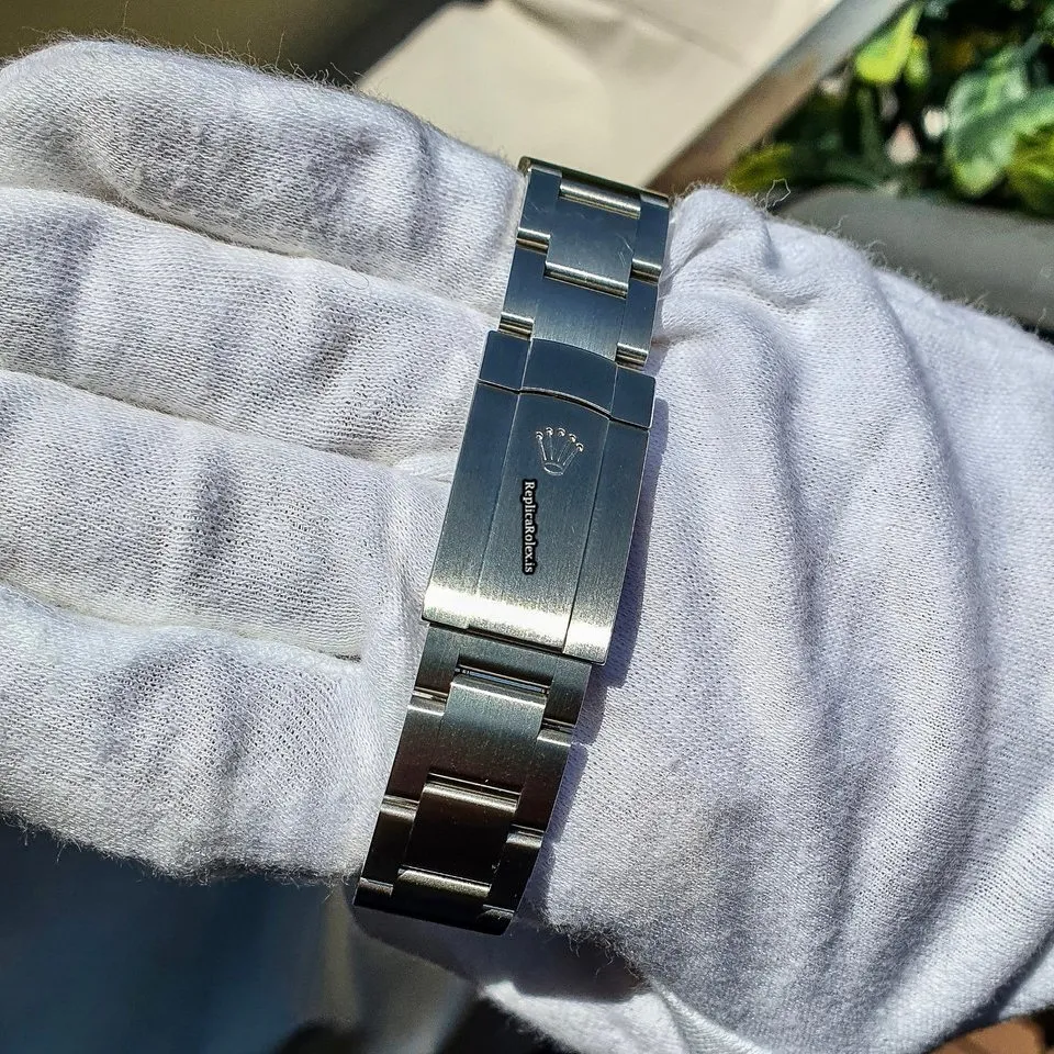 Swiss Replica Rolex Oyster Perpetual 124300-0005 Automatic Movement 41mm Steel Case Mens/unisex Watch - Image 3