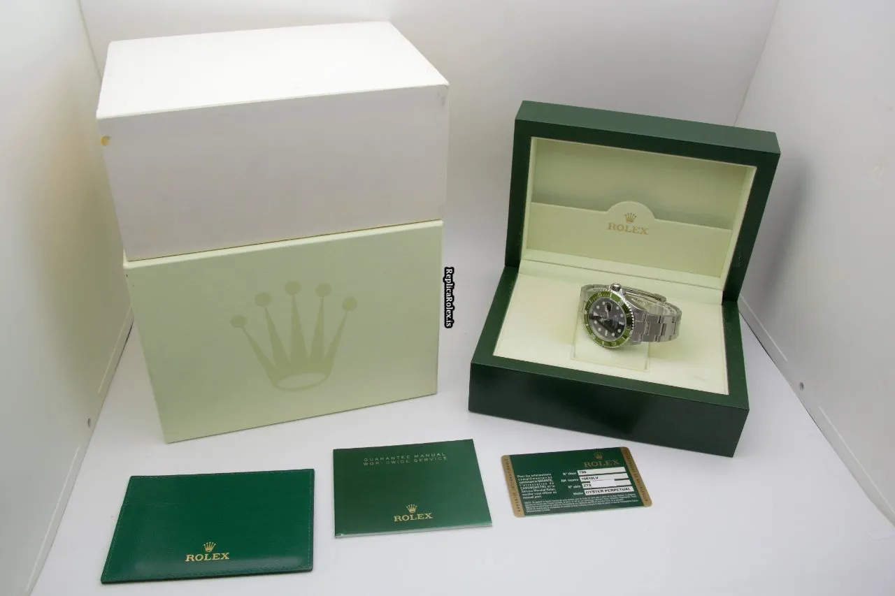 Amazing Fake Rolex Submariner Date 16610lv Caliber 3135 Automatic Movement 40mm Steel Case Mens/unisex Watch - Image 2