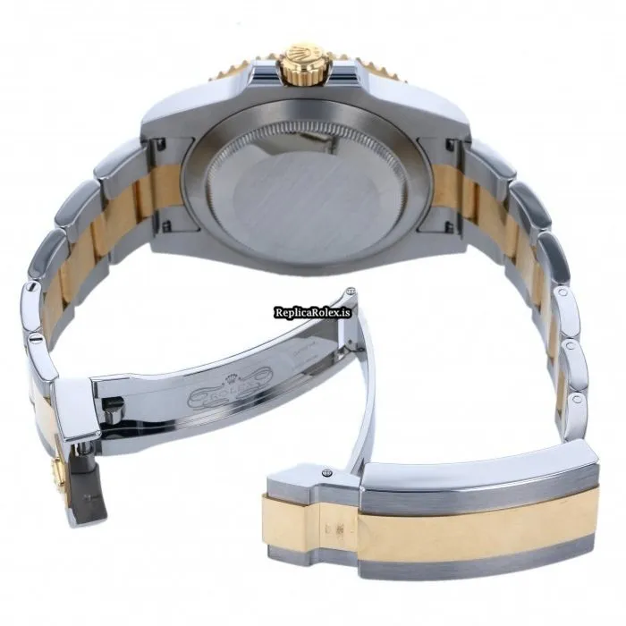 Good Replica Rolex Submariner Date 116613lb Caliber 3135 Automatic Movement 40mm Gold/steel Case Mens/unisex Watch - Image 8