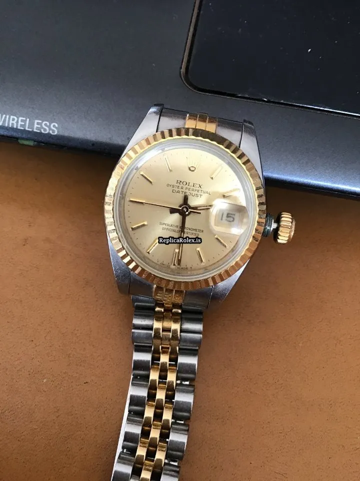 Epic Replica Rolex Datejust Oysterquartz 17013 Caliber 5035 Quartz Movement 36x42mm Gold/steel Case Mens/unisex Watch - Image 3