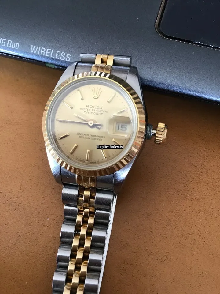 Epic Replica Rolex Datejust Oysterquartz 17013 Caliber 5035 Quartz Movement 36x42mm Gold/steel Case Mens/unisex Watch - Image 4