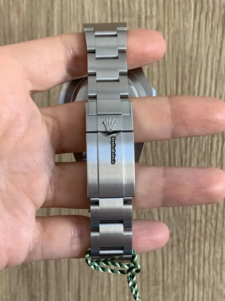 Cheap Replica Rolex Explorer II 216570 Caliber 3187 Automatic Movement 42mm Steel Case Mens/unisex Watch - Image 12