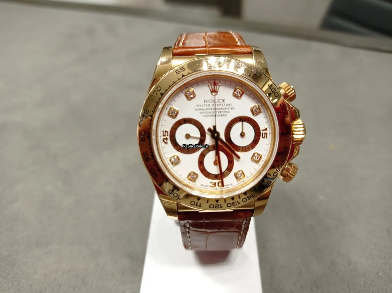 Ideal Replica Rolex Daytona 16518 Caliber 4030 Automatic Movement 40mm Yellow Gold Case Mens/unisex Watch