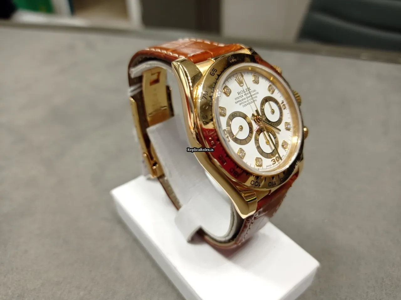 Ideal Replica Rolex Daytona 16518 Caliber 4030 Automatic Movement 40mm Yellow Gold Case Mens/unisex Watch - Image 4